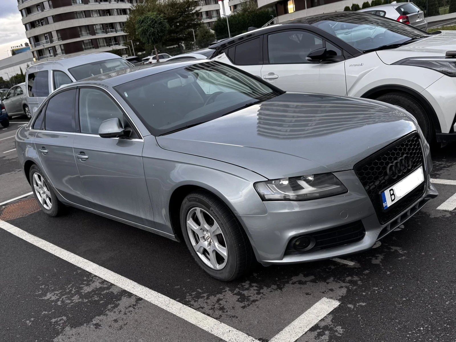 Audi A4 B8 2.0 TDI, снимка 3 - Автомобили и джипове - 56059944