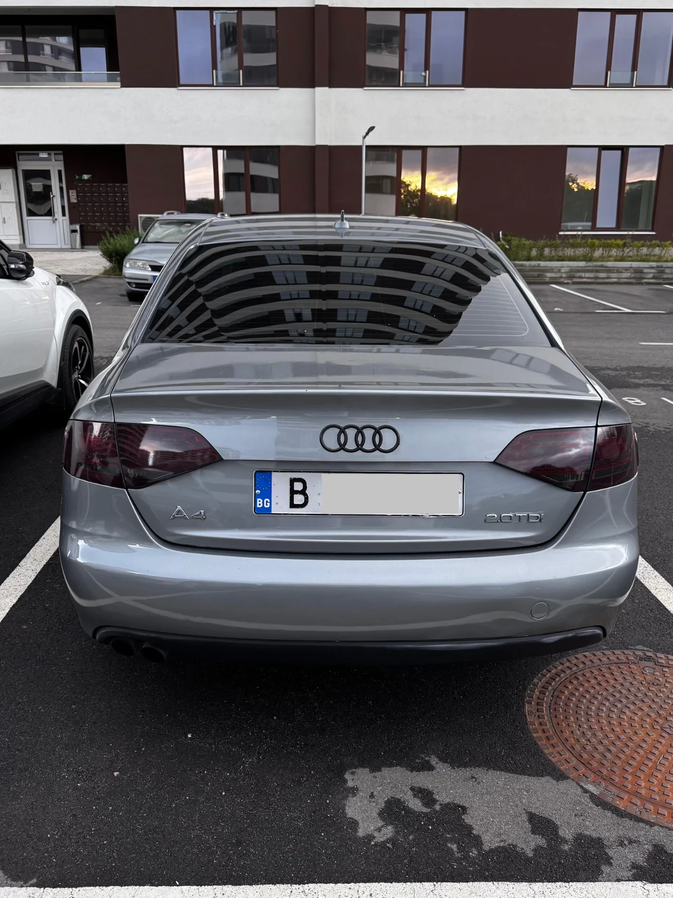 Audi A4 B8 2.0 TDI, снимка 2 - Автомобили и джипове - 56059944