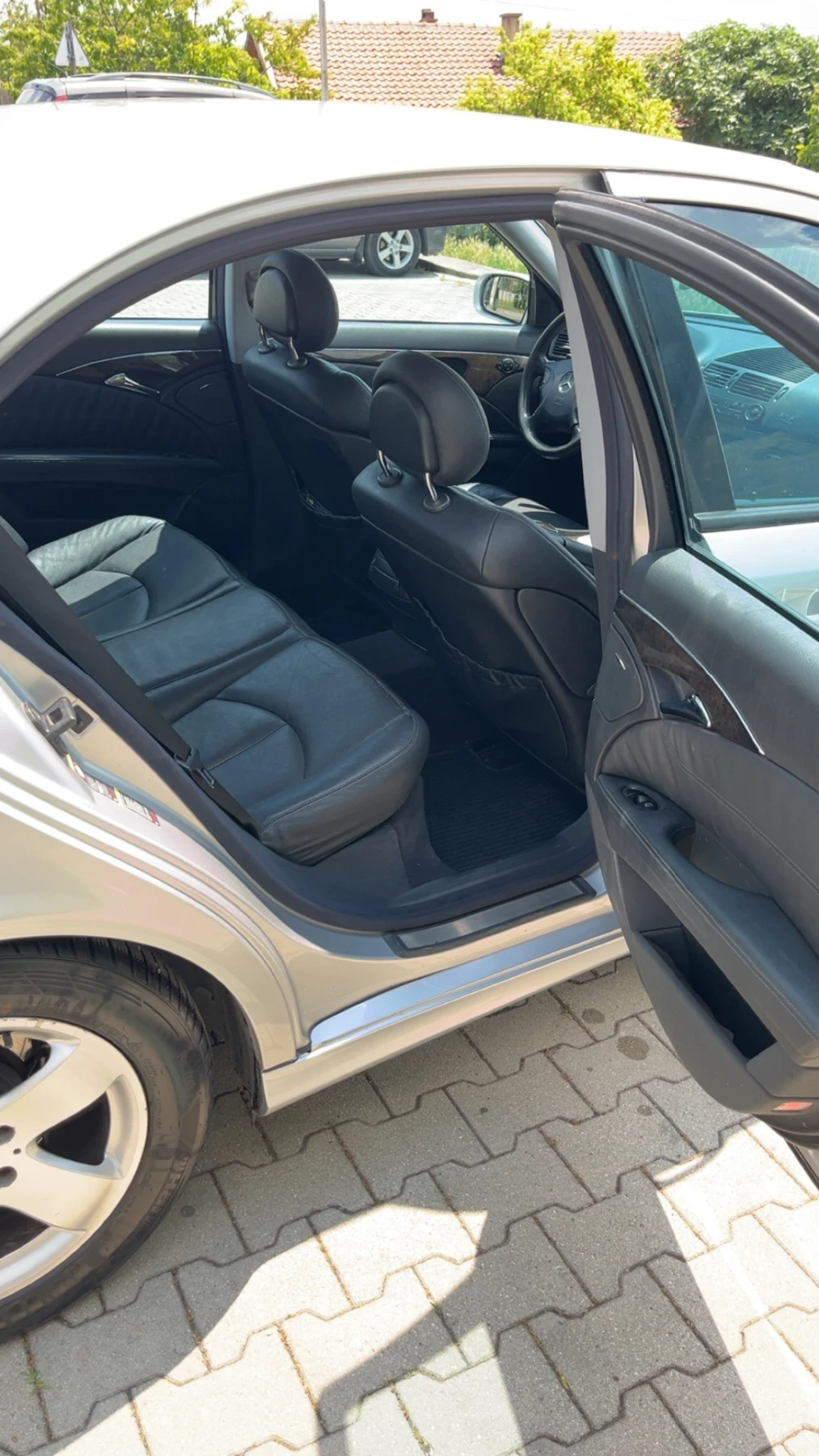 Mercedes-Benz E 270, снимка 13 - Автомобили и джипове - 56525077