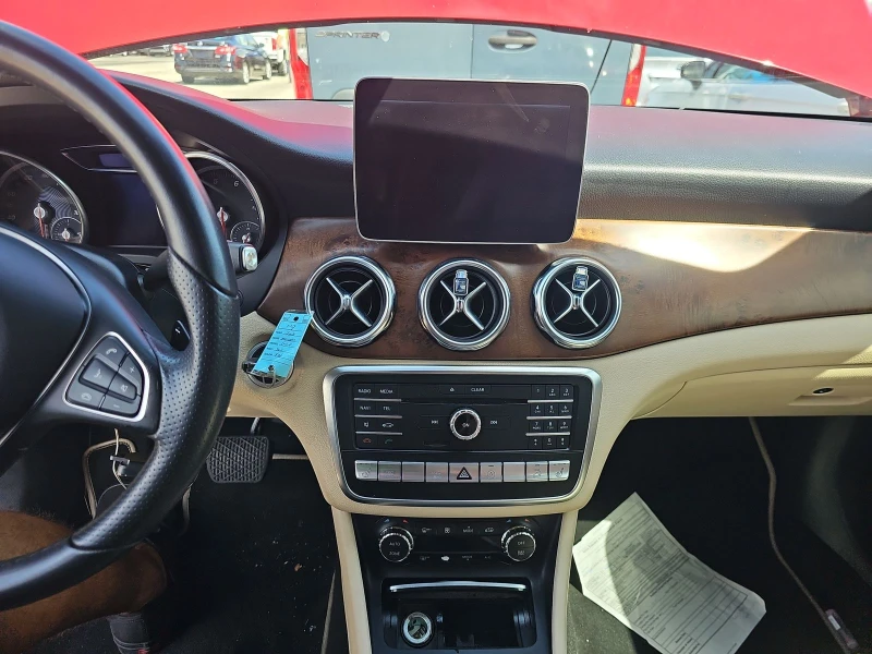 Mercedes-Benz GLA 250 Фиксирана цена, снимка 10 - Автомобили и джипове - 47467066