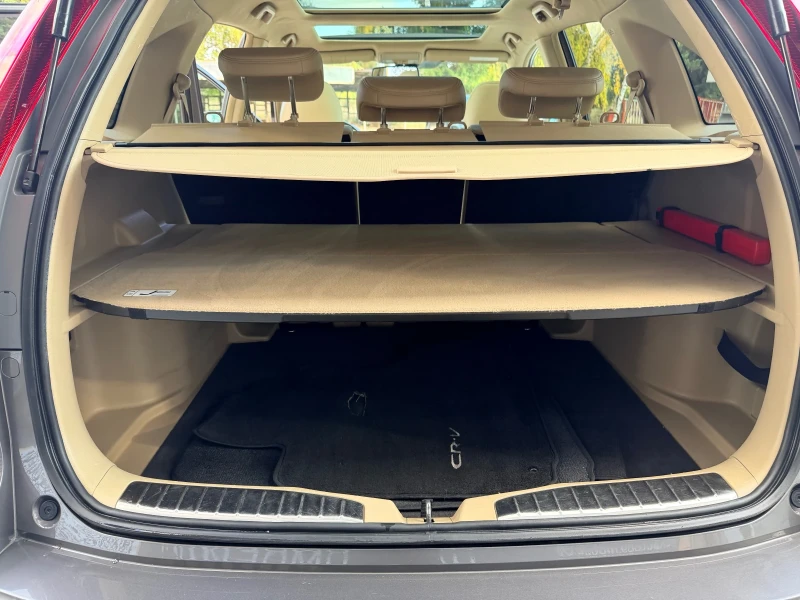 Honda Cr-v  2.2D-150к.с./Автоматик/Панорама/ЛИЗИНГ, снимка 17 - Автомобили и джипове - 52108385