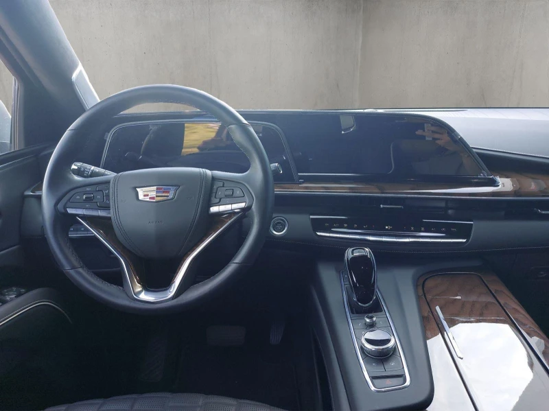 Cadillac Escalade 6.2 V8 SPORT PLATINUM/AKG/HEAD UP/PANO/TV/7-МЕСТЕН, снимка 13 - Автомобили и джипове - 52141026