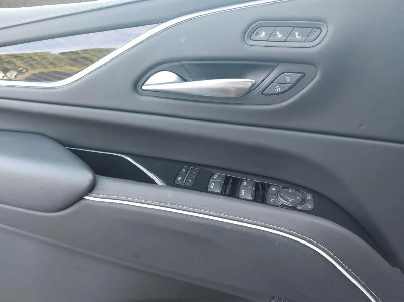 Cadillac Escalade 6.2 V8 SPORT PLATINUM/AKG/HEAD UP/PANO/TV/7-МЕСТЕН, снимка 7 - Автомобили и джипове - 52141026