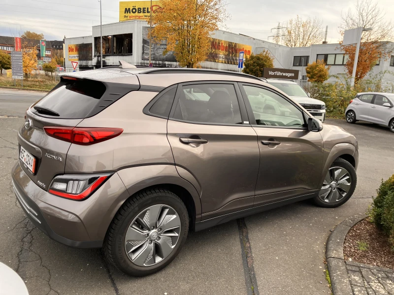 Hyundai Kona Electric 64kWh, снимка 5 - Автомобили и джипове - 52679608