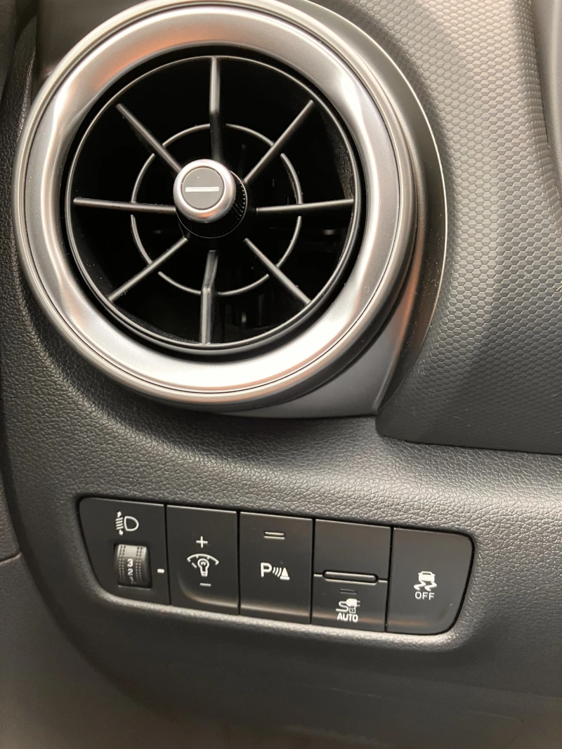 Hyundai Kona Electric 64kWh, снимка 12 - Автомобили и джипове - 52679608