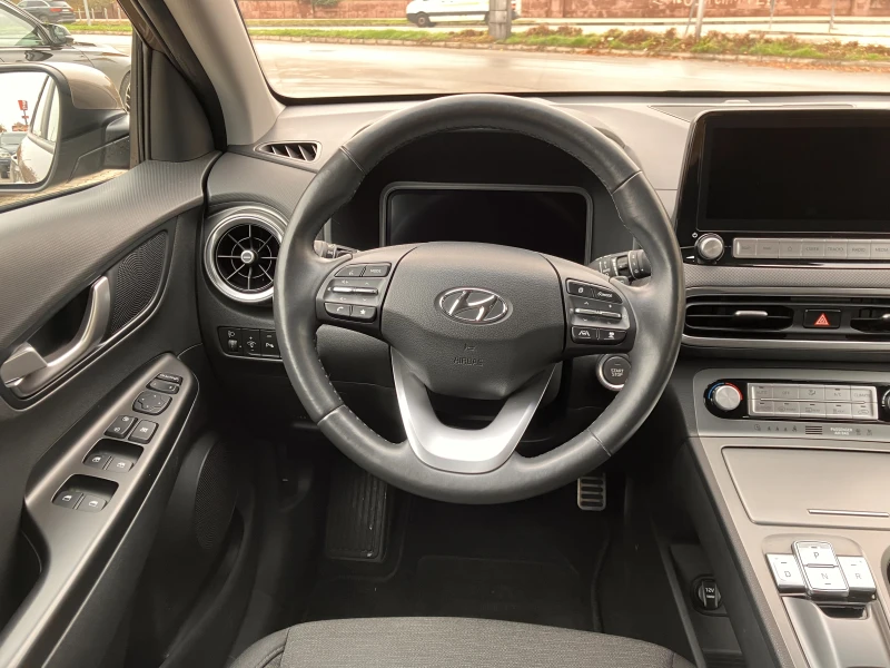Hyundai Kona Electric 64kWh, снимка 8 - Автомобили и джипове - 52679608