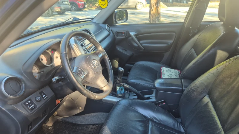 Toyota Rav4 2.0i 150hp, снимка 15 - Автомобили и джипове - 52753276