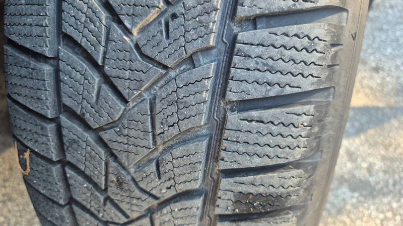 Toyota Rav4 2.0i 150hp, снимка 5 - Автомобили и джипове - 52753276