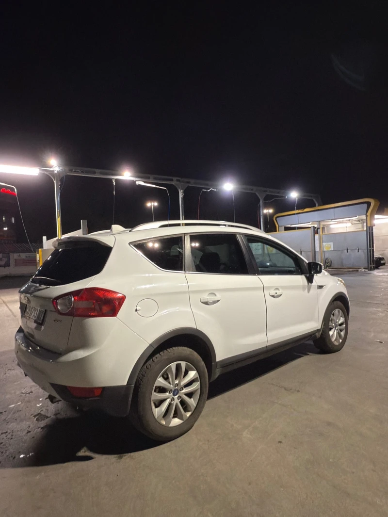 Ford Kuga Ford Kuga TITANIUM, снимка 4 - Автомобили и джипове - 53093450