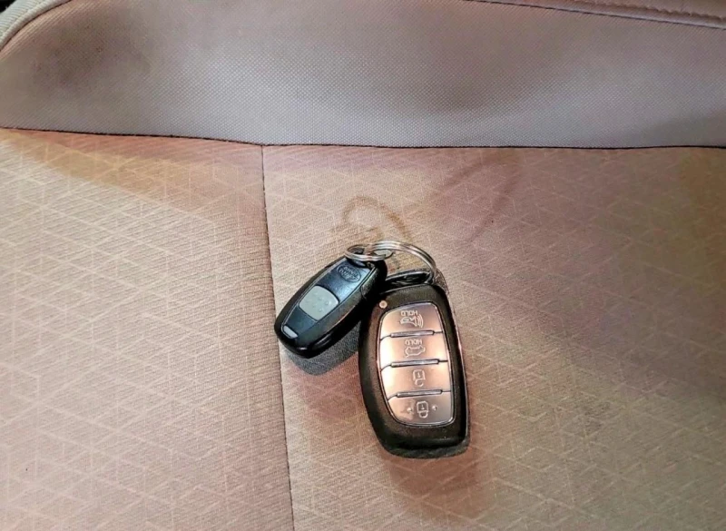 Hyundai Tucson, снимка 12 - Автомобили и джипове - 53243123