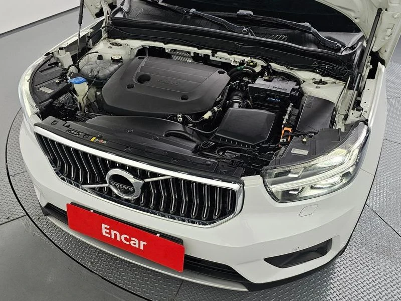 Volvo XC40 2.0 197 hp Automatic, снимка 6 - Автомобили и джипове - 55812990
