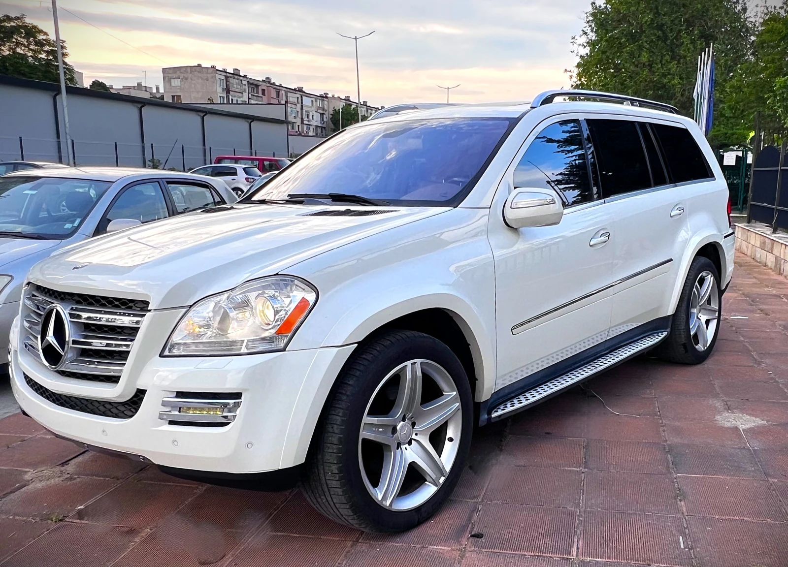 Mercedes-Benz GL 500  AMG FACE LIFT FULL - изображение 3