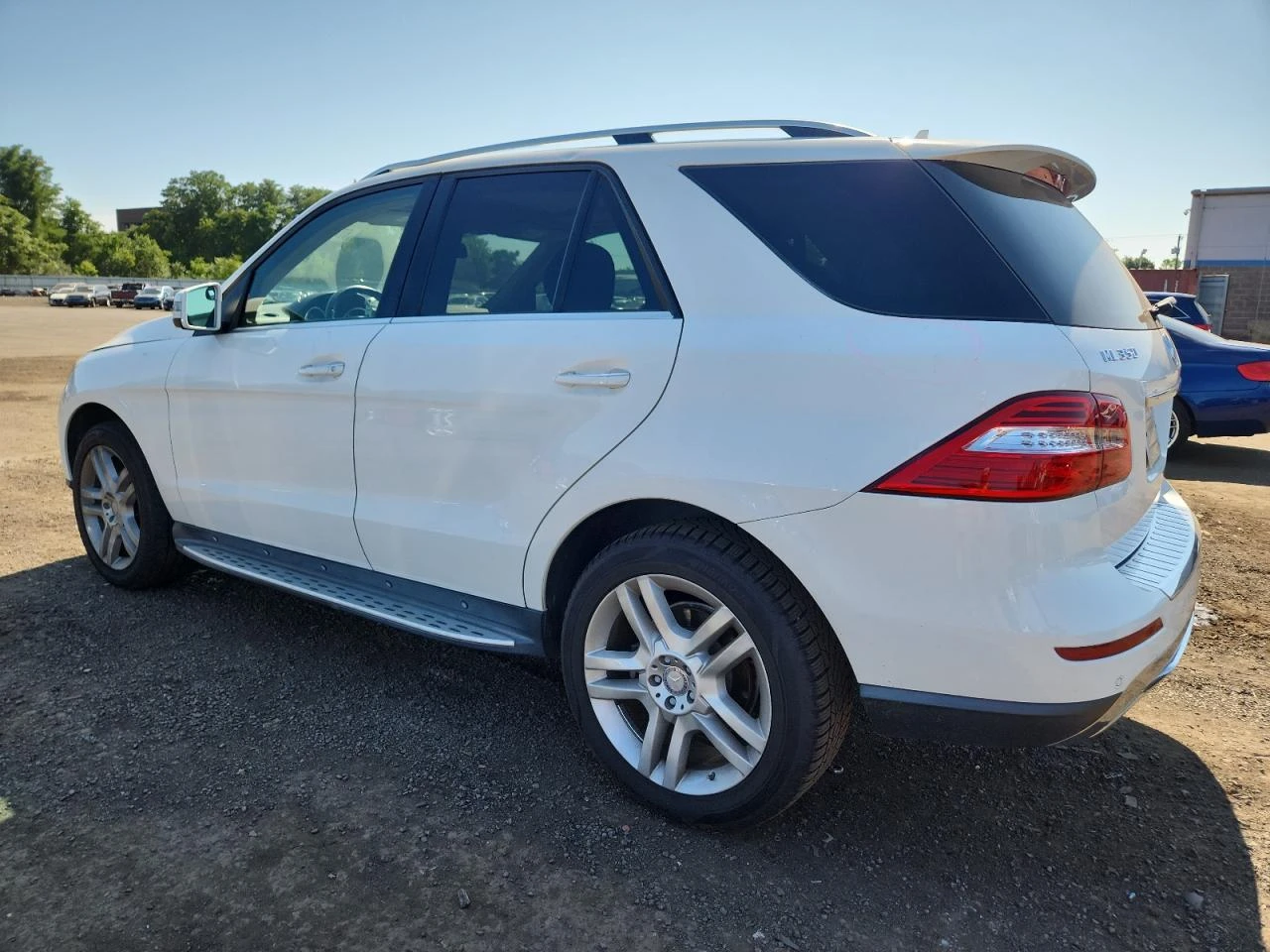 Mercedes-Benz ML 350 4MATIC* Harman/Kardon* Обдухване* KEYLESS* Камера - изображение 2