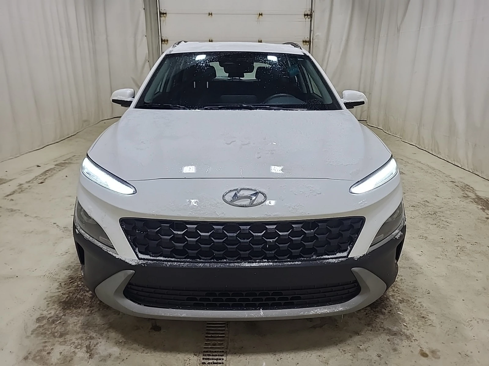 Hyundai Kona ESSENTIAL * * CARFAX * * ���� ������ * *  | Mobile.bg � ����������� 2