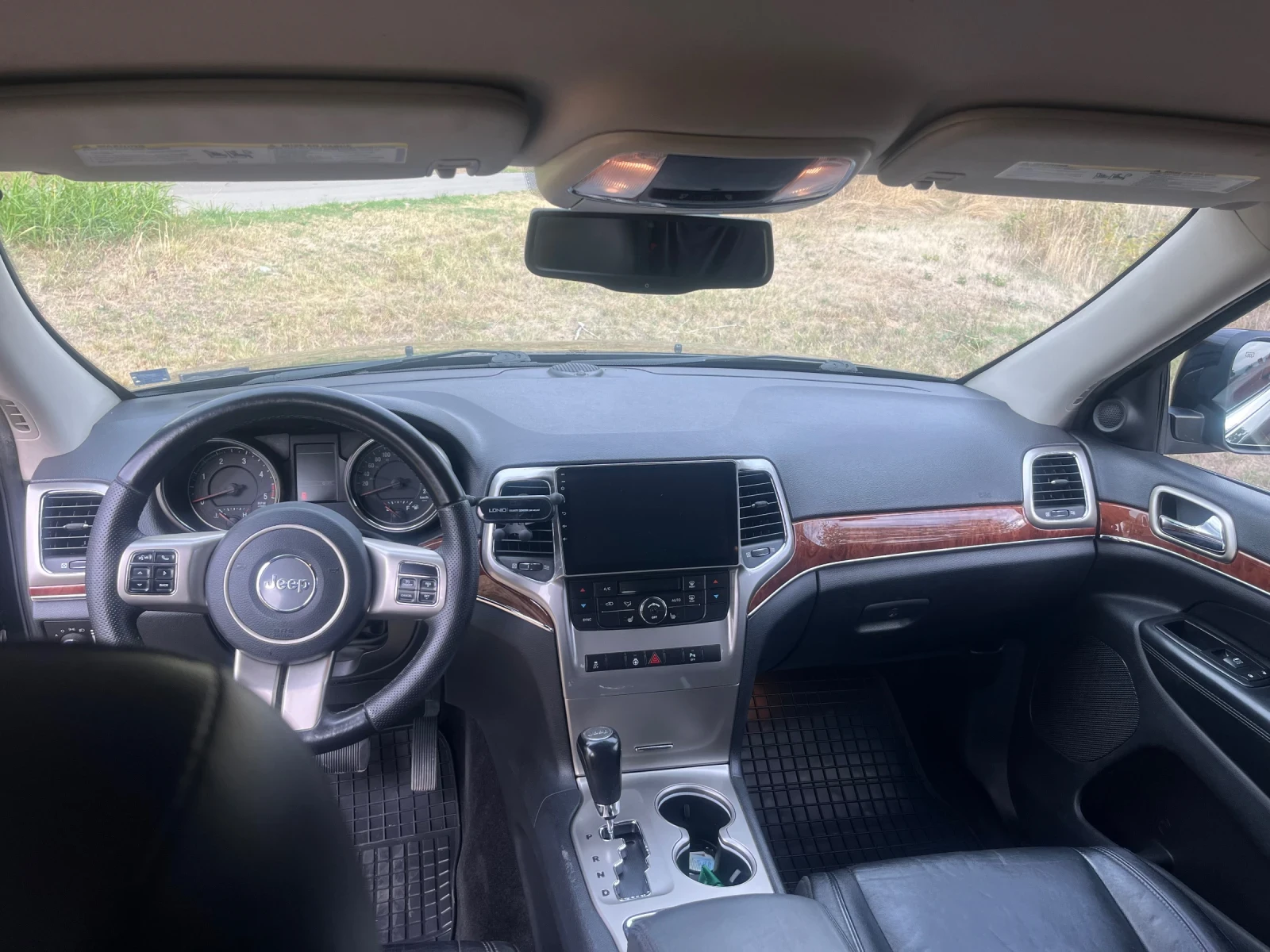 Jeep Grand cherokee, снимка 14 - Автомобили и джипове - 53893925