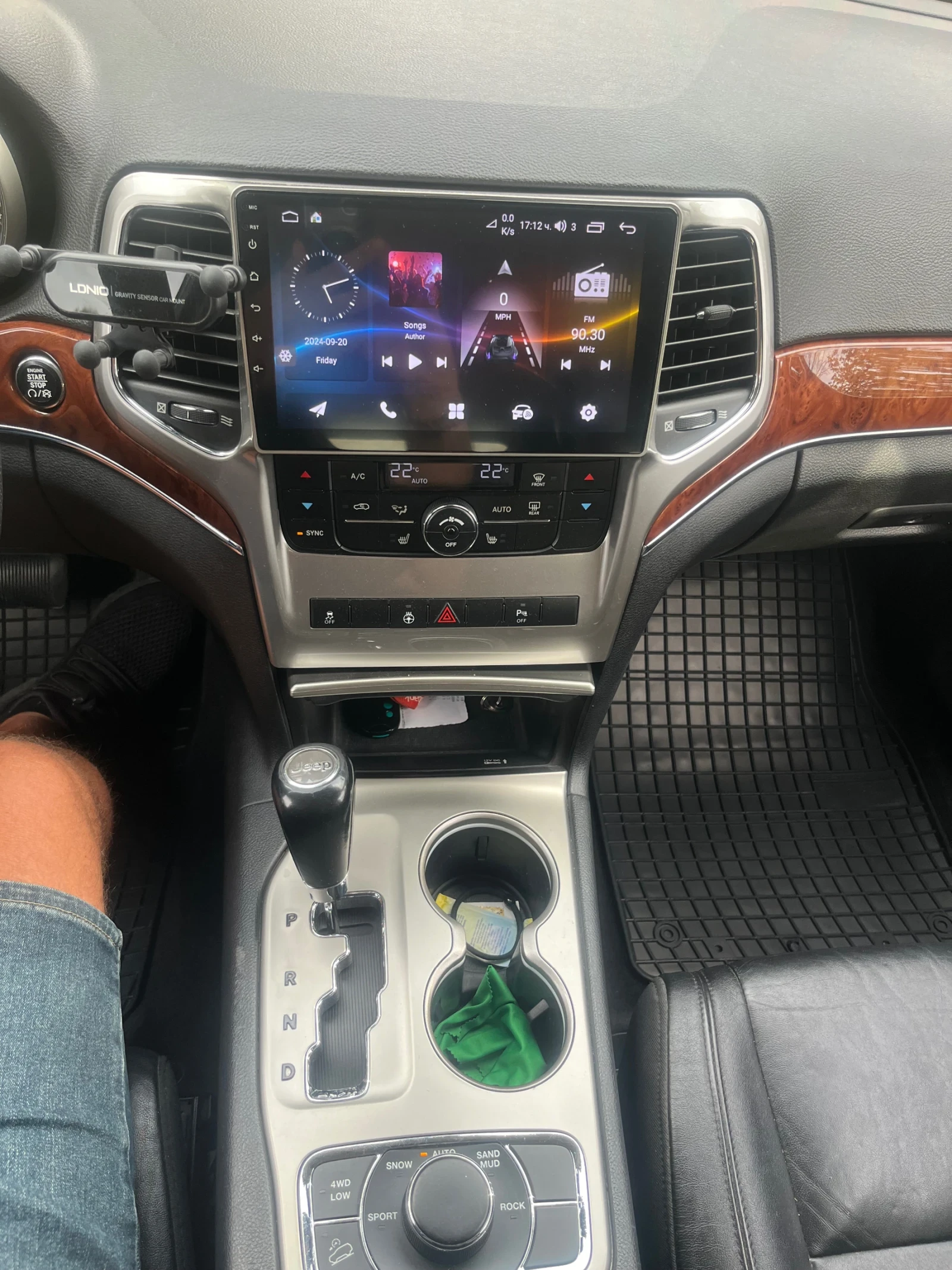 Jeep Grand cherokee, снимка 13 - Автомобили и джипове - 53893925