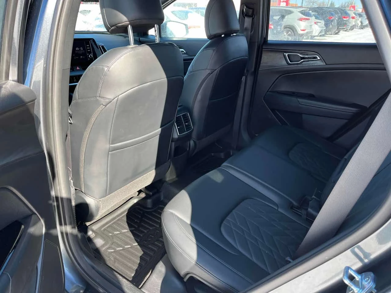 Kia Sportage * X LINE * ПОДГРЕВ* KEYLESS* , снимка 12 - Автомобили и джипове - 53986632