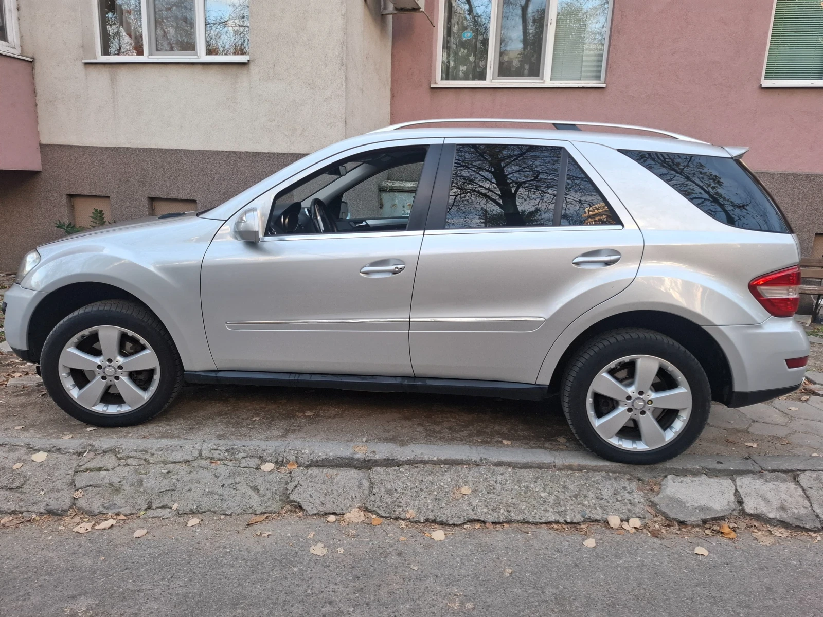 Mercedes-Benz ML 280, снимка 16 - Автомобили и джипове - 54047863