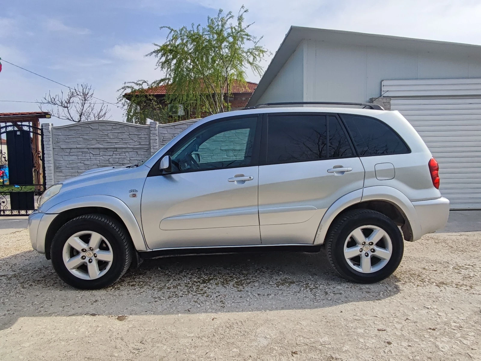 Toyota Rav4, снимка 3 - Автомобили и джипове - 54183180