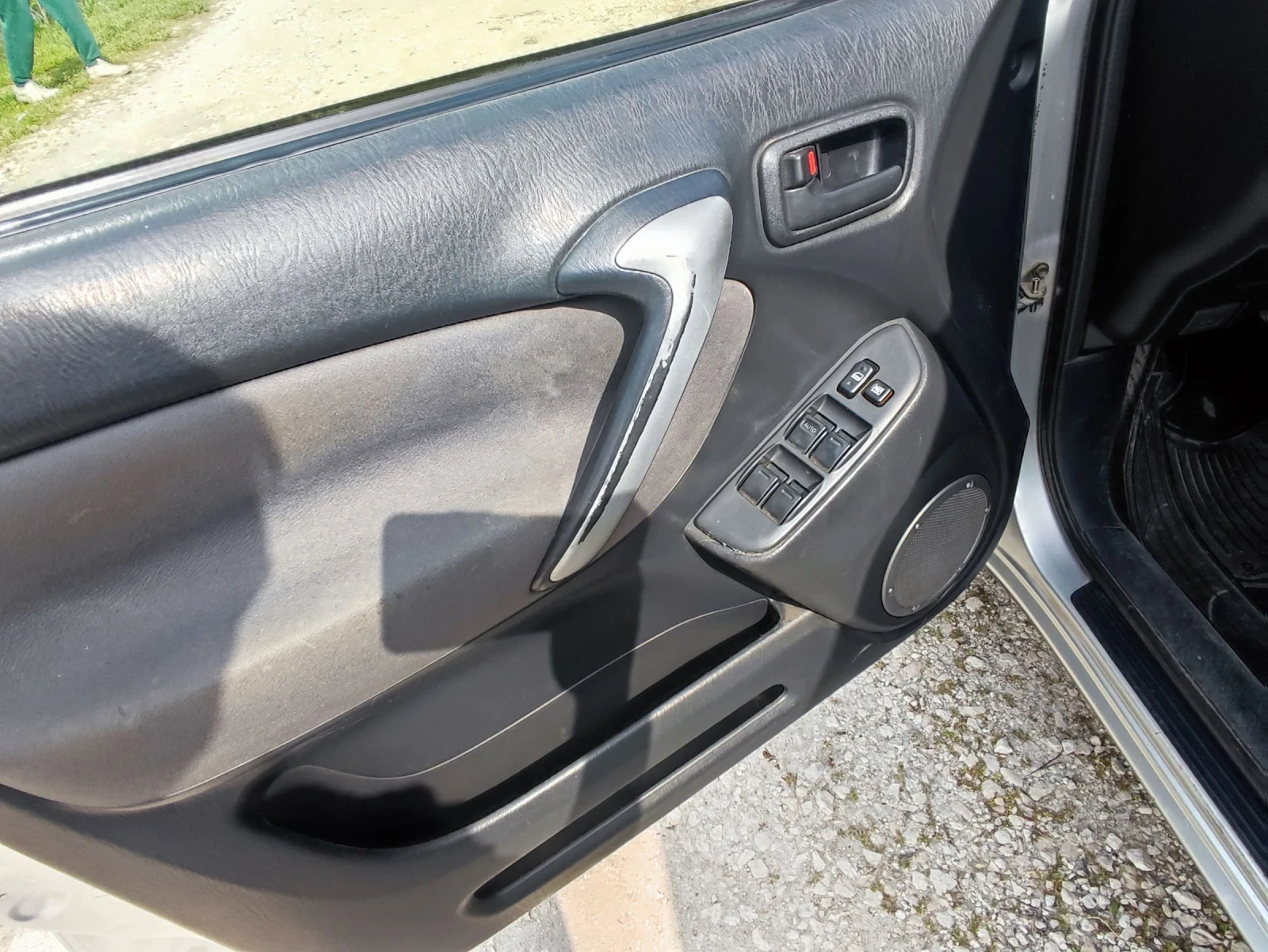 Toyota Rav4, снимка 14 - Автомобили и джипове - 54183180