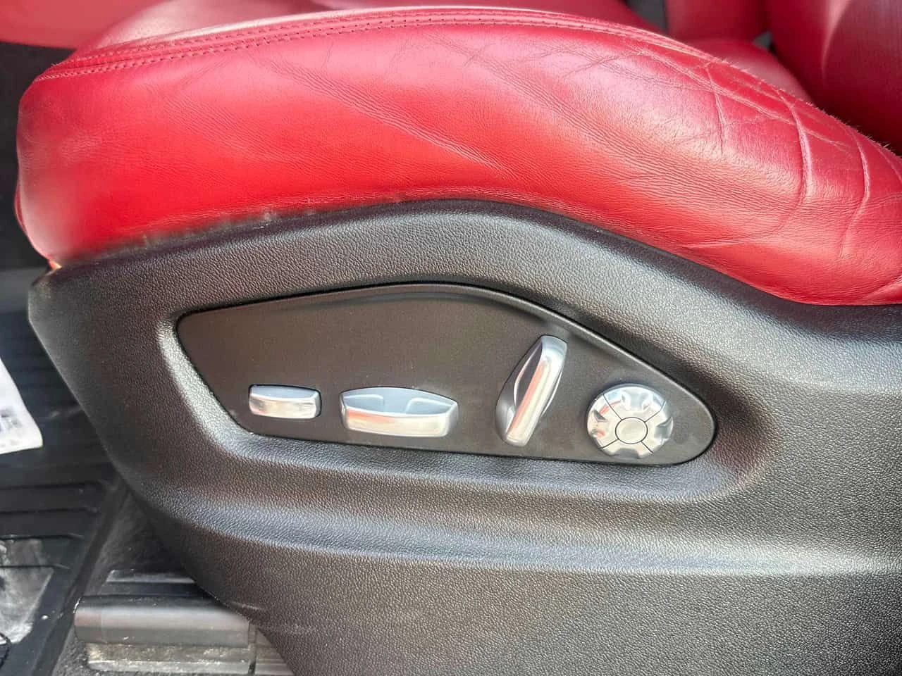 Porsche Cayenne * AWD * ПАНОРАМА * ОТ ПРЕДСТАВИТЕЛСТВО, снимка 11 - Автомобили и джипове - 54352783