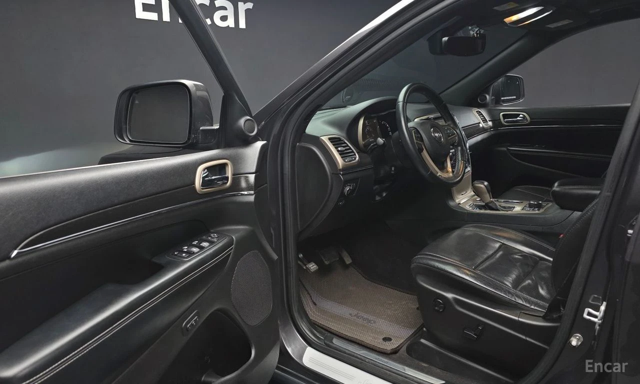 Jeep Grand cherokee 3.6 LIMITED* ПОДГРЕВ* ОБДУХВАНЕ* ШИБИДАХ* KEYLESS*, снимка 6 - Автомобили и джипове - 54527017