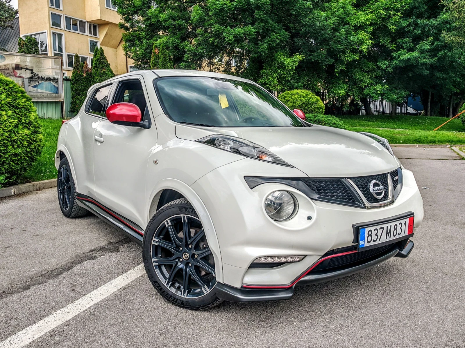 Nissan Juke * NISMO * 1.6 TURBO 200ps * КОЖА * KEYLESS * NAVI , снимка 2 - Автомобили и джипове - 54769123