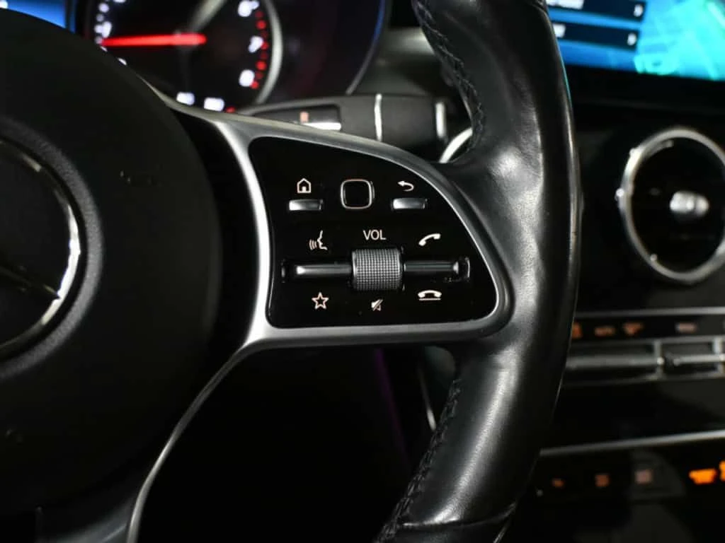 Mercedes-Benz GLC * 300 4MATIC Navigation Panoramic Roof Ambient Lig | Mobile.bg � ����������� 15