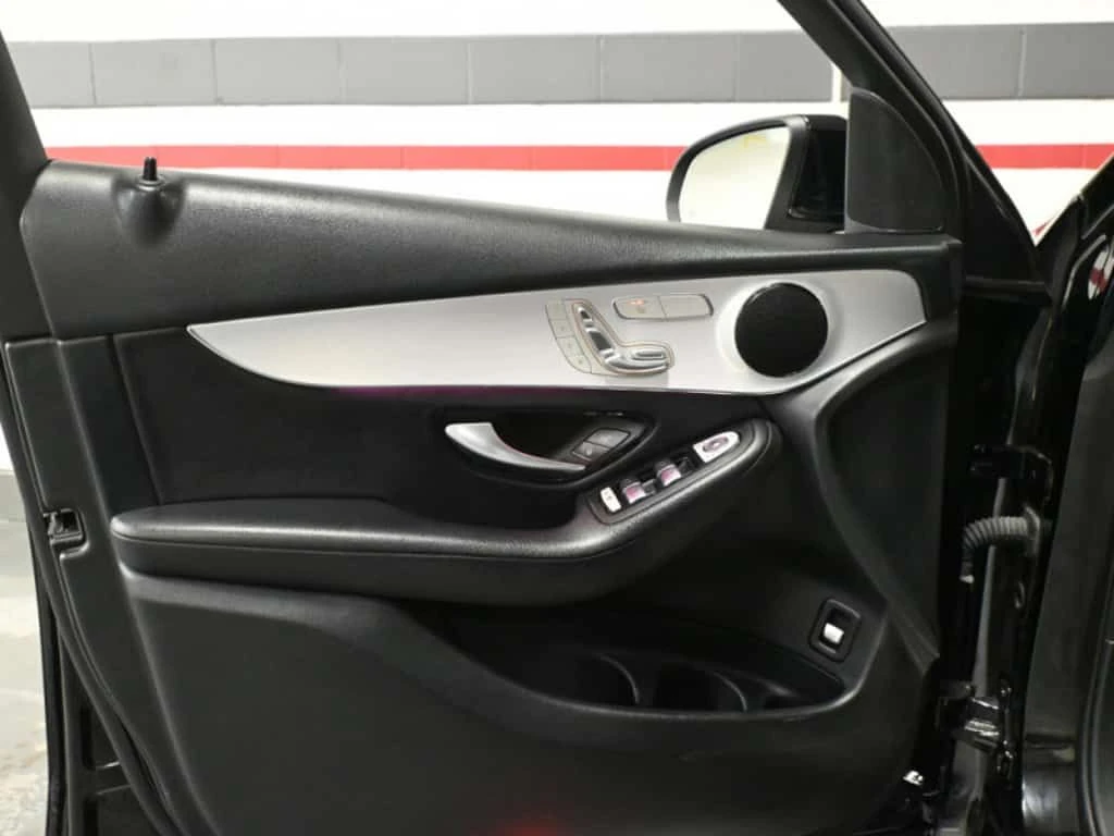 Mercedes-Benz GLC * 300 4MATIC Navigation Panoramic Roof Ambient Lig | Mobile.bg � ����������� 10