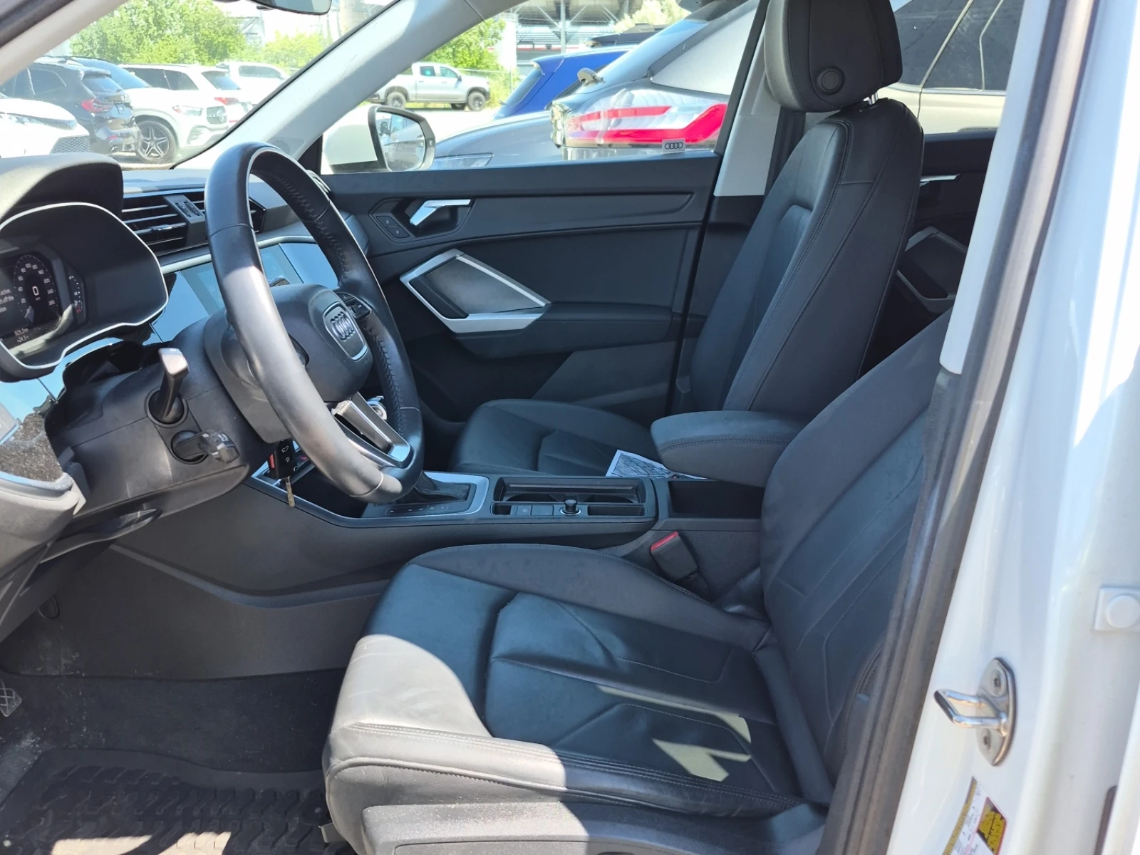 Audi Q3 KOMFORT, снимка 7 - Автомобили и джипове - 55017924