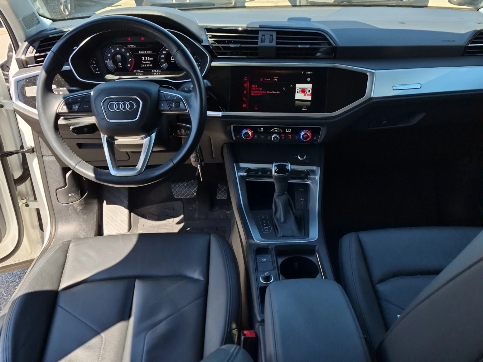 Audi Q3 KOMFORT, снимка 8 - Автомобили и джипове - 55017924