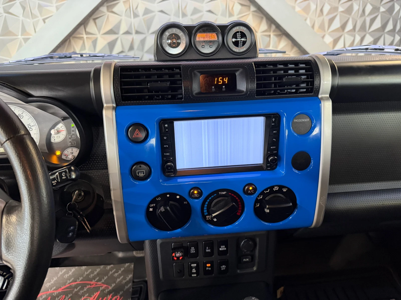 Toyota Fj cruiser 4.0, снимка 7 - Автомобили и джипове - 55396175
