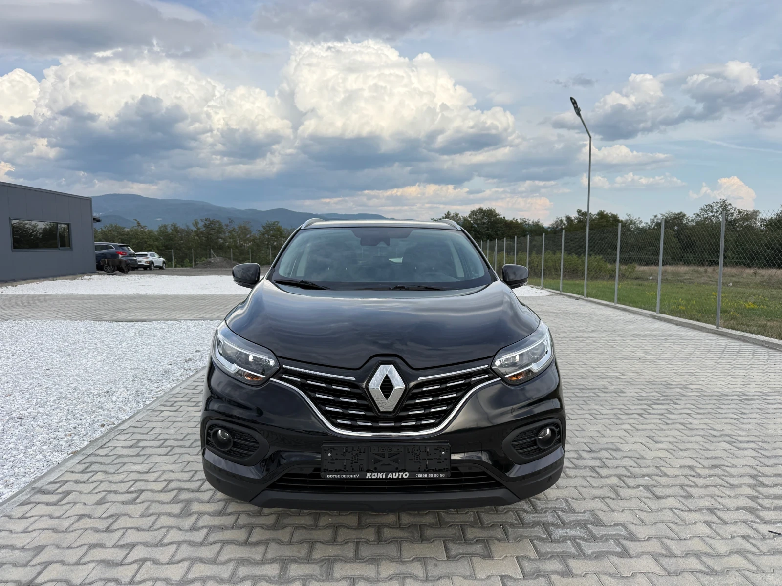 Renault Kadjar 1.5 DCI FACE LIFT NAVI CAMERA, снимка 2 - Автомобили и джипове - 56164851