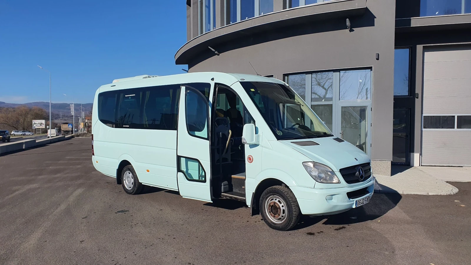 Mercedes-Benz Sprinter 518 Нов внос Стъклопакет Webasto Автопилот  - изображение 2