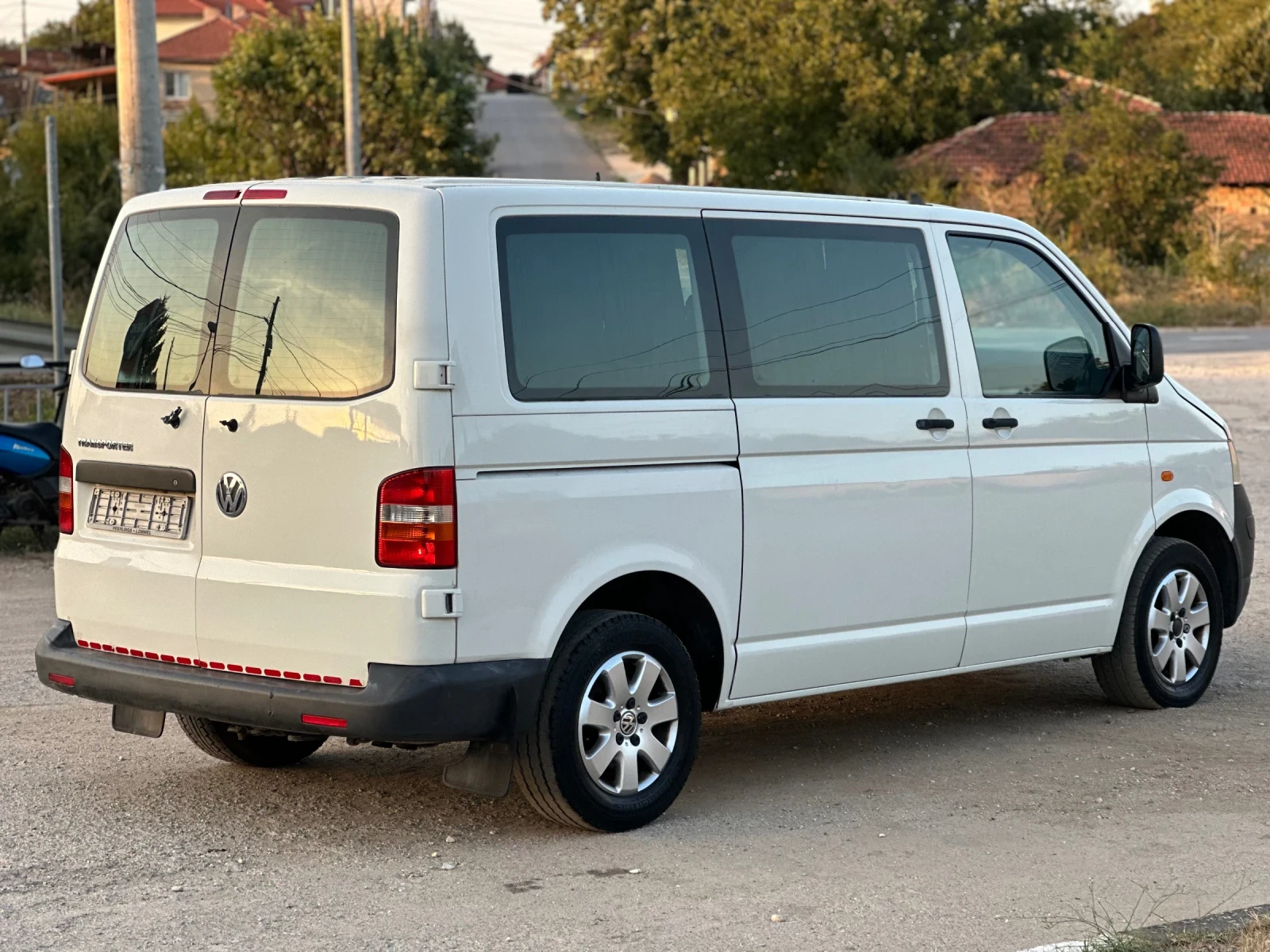 VW T5 2.5 131к.с., снимка 3 - Бусове и автобуси - 55817347