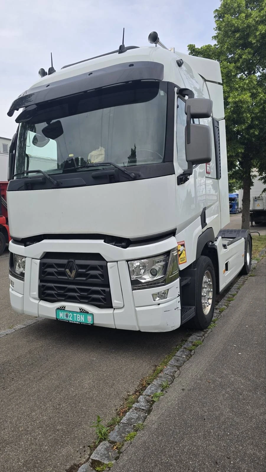 Renault T 520 / ADR  - изображение 2