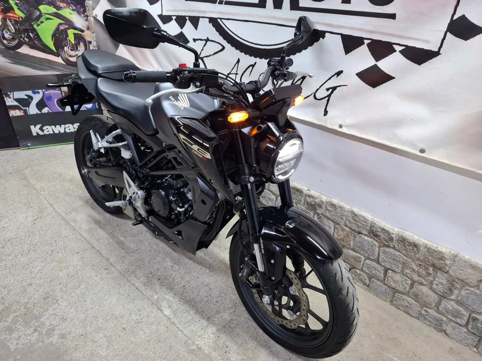 Honda Cb Facelift * / Full Led / ABS, снимка 8 - Мотоциклети и мототехника - 54906891