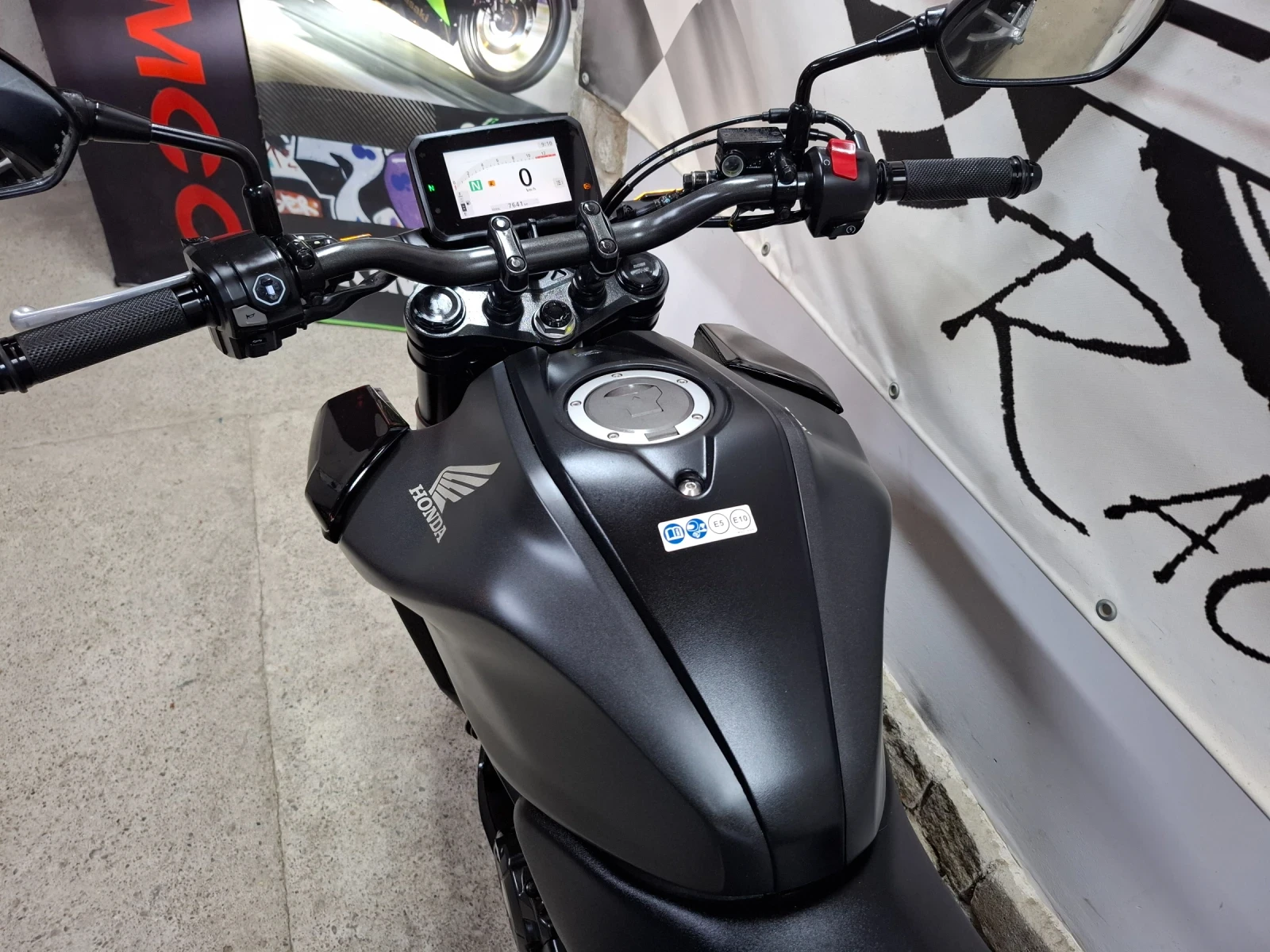 Honda Cb Facelift * / Full Led / ABS, снимка 5 - Мотоциклети и мототехника - 54906891