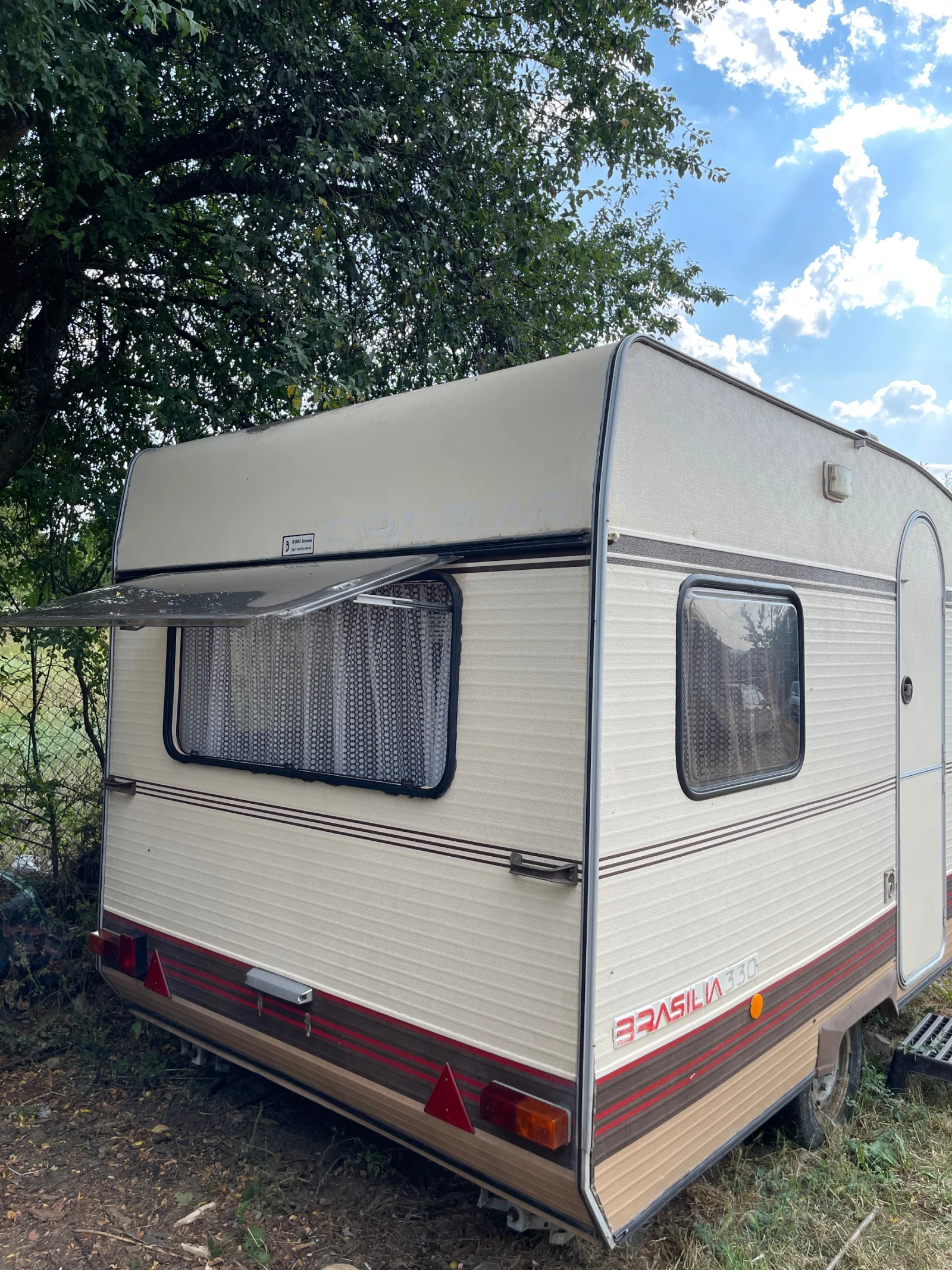 Каравана Caravelair, снимка 2 - Каравани и кемпери - 54380596
