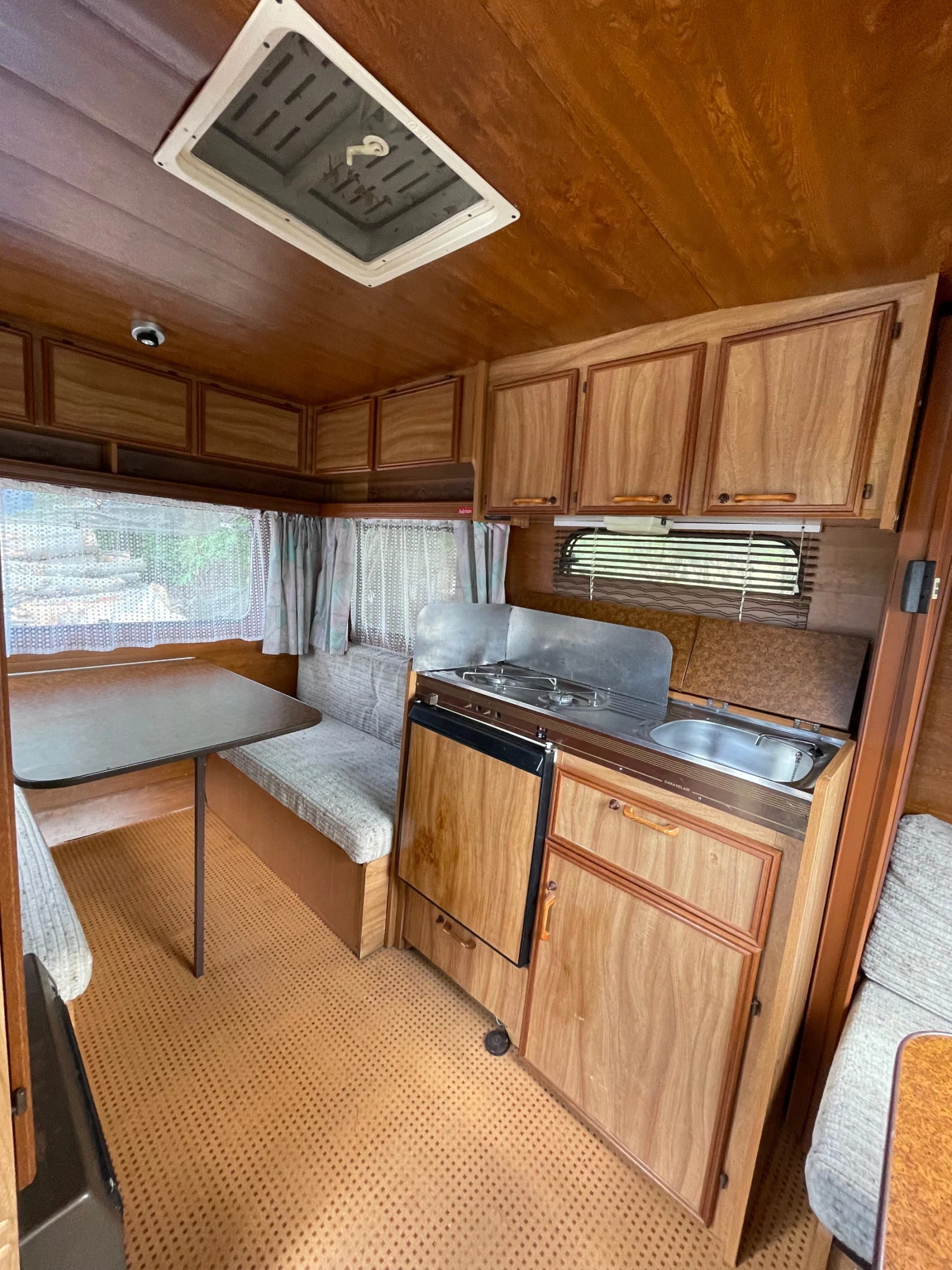 Каравана Caravelair, снимка 9 - Каравани и кемпери - 54380596