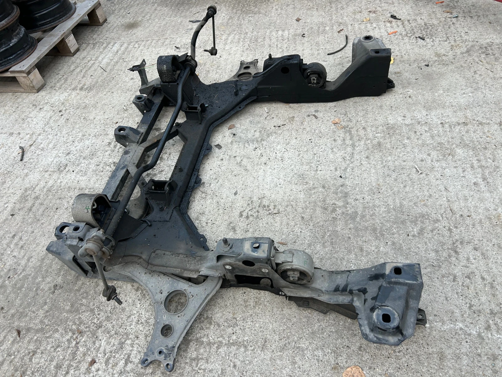 Преден мост Mercedes-Benz A-class W168, снимка 3 - Части - 56733658