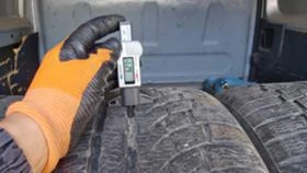 Гуми Зимни 255/55R18, снимка 4