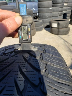 Гуми Зимни 235/65R17, снимка 8