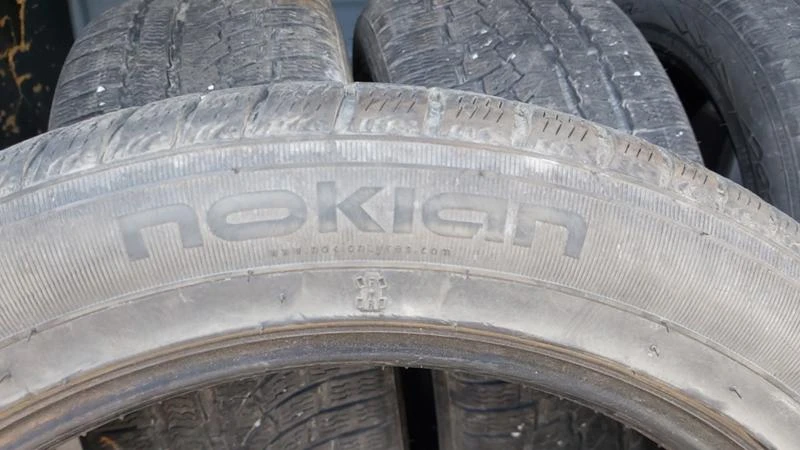 Гуми Зимни 255/55R18, снимка 5 - Гуми и джанти - 29253374