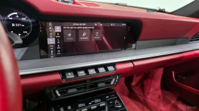 Porsche 911 CARRERA 4* НАВИ* КОЖА* ОБДУХВ* КАМЕРА, снимка 13