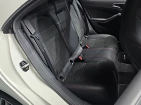 Mercedes-Benz CLA 220 AMG LINE, снимка 11