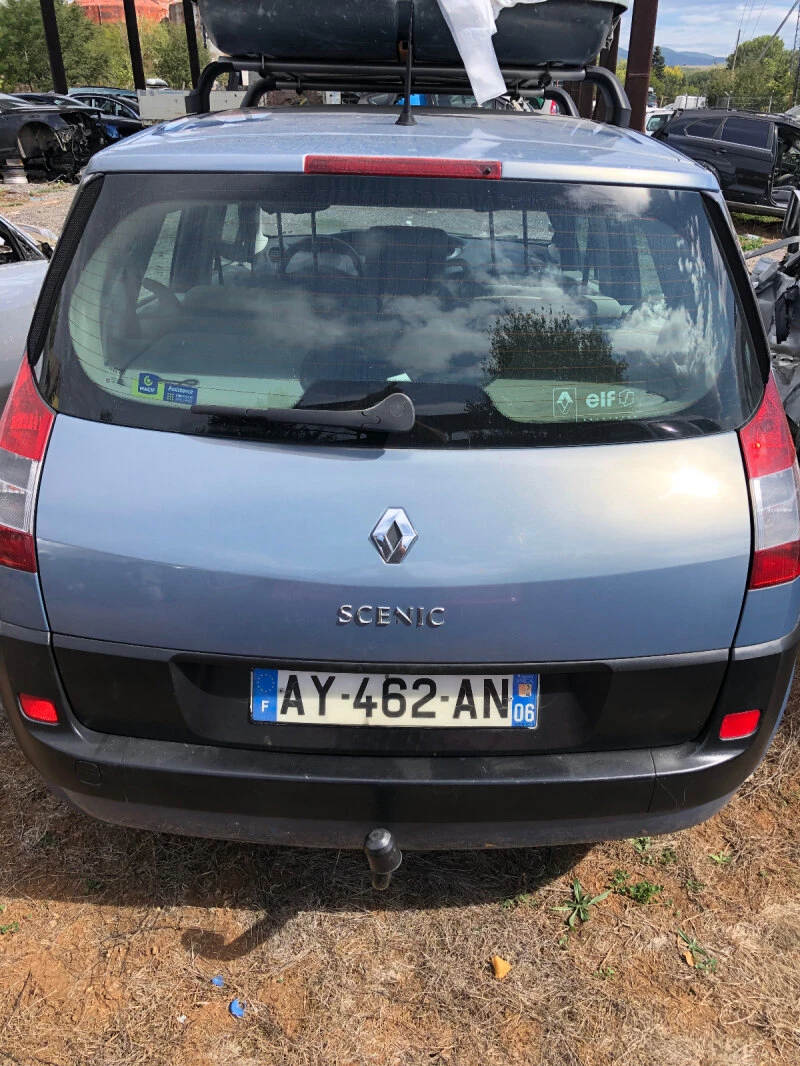 Renault Scenic 1.9 DCI, снимка 2 - Автомобили и джипове - 46964108