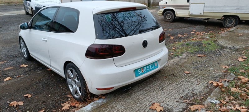 VW Golf, снимка 1 - Автомобили и джипове - 45914093