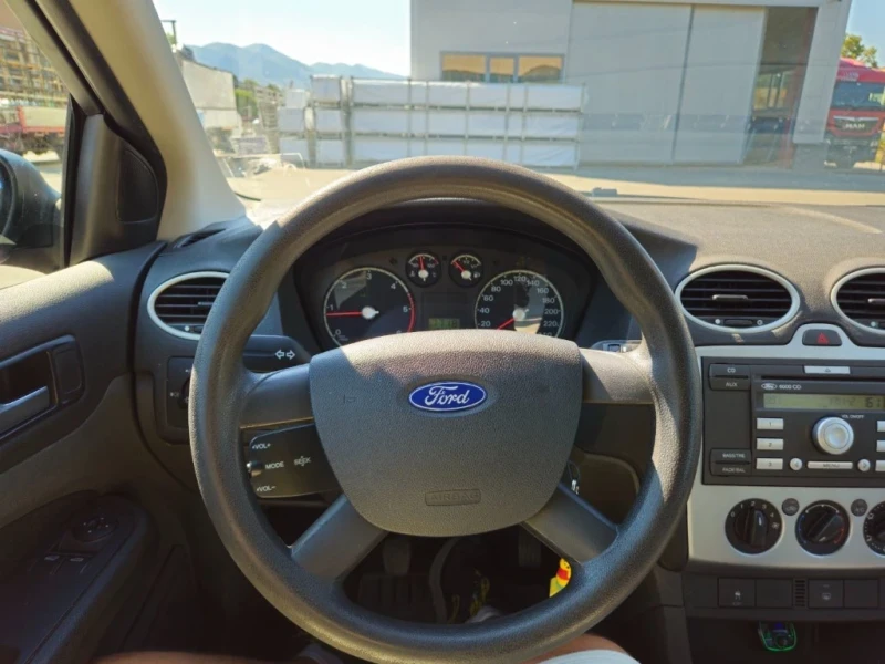 Ford Focus 1.6 TDCI 90 hp , снимка 11 - Автомобили и джипове - 47312640