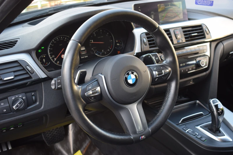 BMW 320 X-Drive/ M-paket/ FaceLift/ Швейцария, снимка 9 - Автомобили и джипове - 47367506